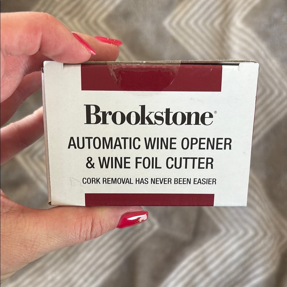 NWT✨Brookstone Black Wine Opener Set - Picture 5 of 6
